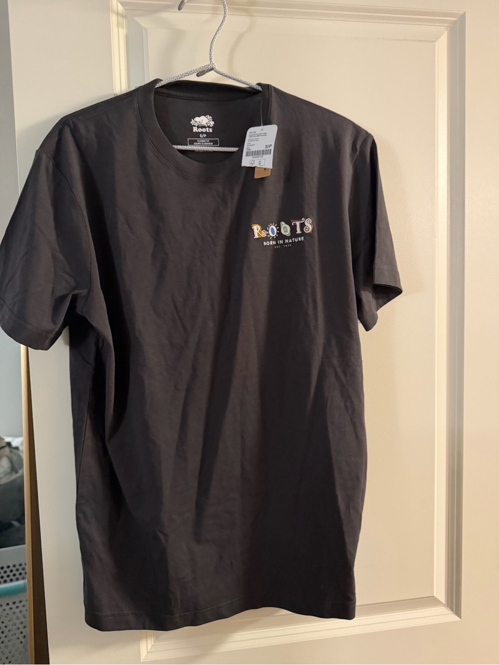 NWT Roots 90’s Born in Nature T-Shirt Charcoal Black Men’s Small Organic Cotton